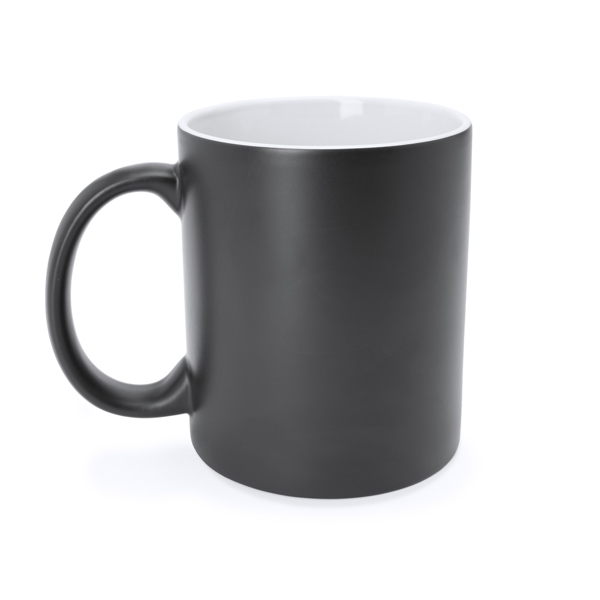 Tazas y vajilla okra