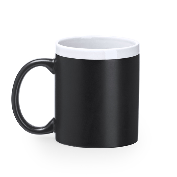 Tazas y vajilla palta