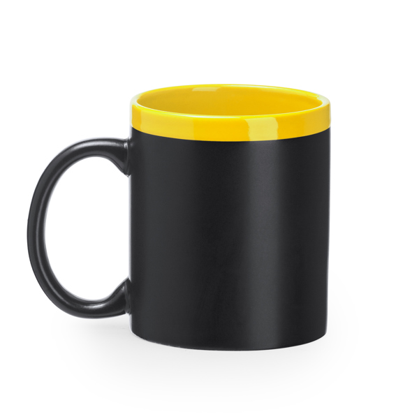 Tazas y vajilla palta