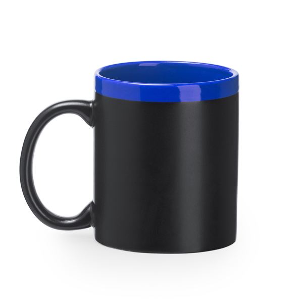 Tazas y vajilla palta